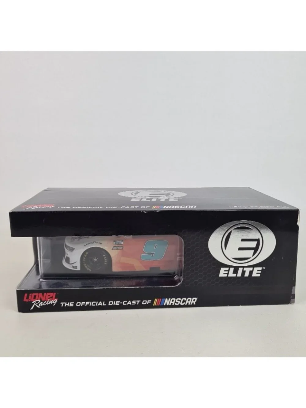 Lionel Racing 1:24 Diecast Elite 2021 Camaro ZL1 Llumar #9 Chase Elliott E15